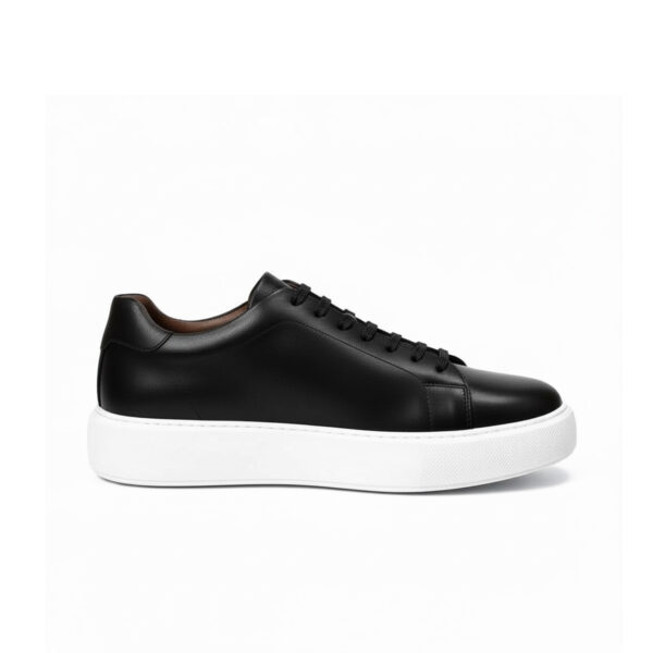 232 BASKET EN VRAI CUIR NOIR